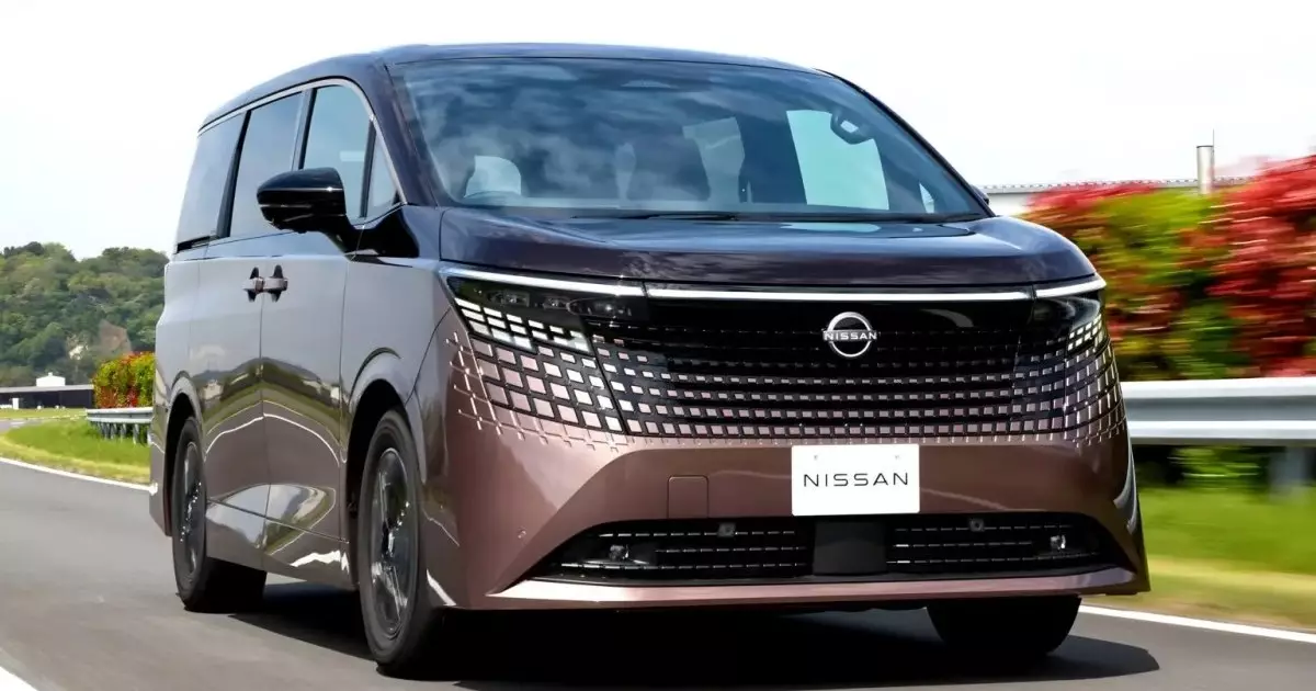  Toyota Alphard-тың дәуірі бітті: Жапония 16 жылдан кейін жаңа үлгідегі Nissan Elgrand 2026 көлігін таныстырды 