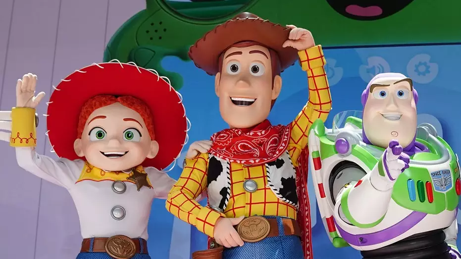 Disney проводит массовые увольнения, затронувшие сотни сотрудников, при этом Pixar пострадал особенно сильно, несмотря на кассовые успехи студии.