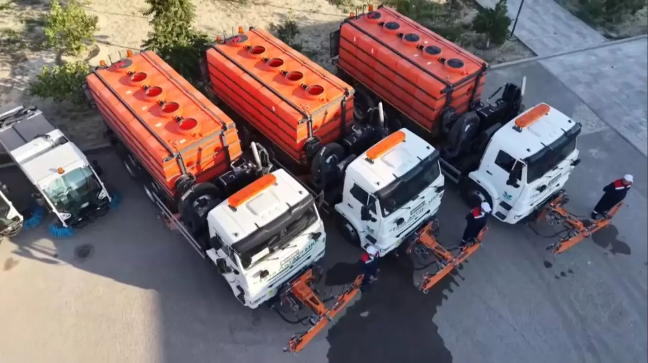 Маңғыстау облысындағы коммуналдық мекемелерге жаңа 115 техника берілді