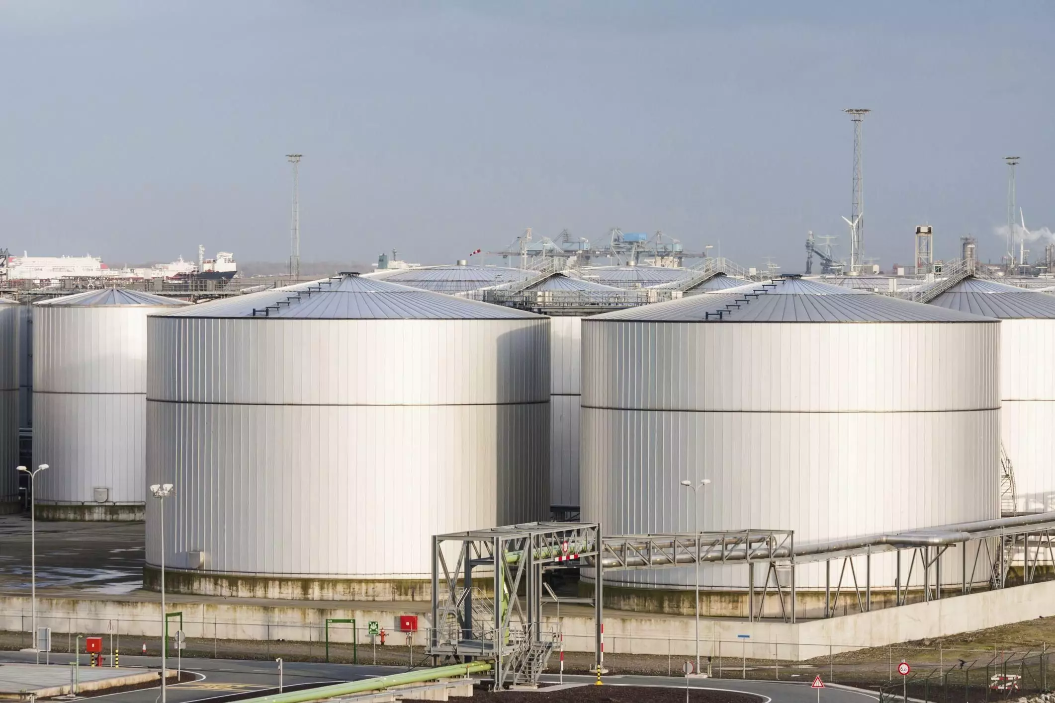 Нефтяные риски и КТК: почему в Атырау не строят крупное нефтехранилище