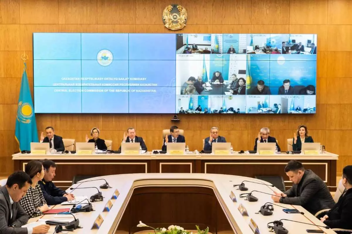 Құрылтай сайлауына қатысуға жеті партиядан 545 кандидат тіркелді