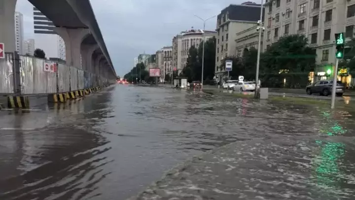 Астана он бес минутта Венецияға айналды