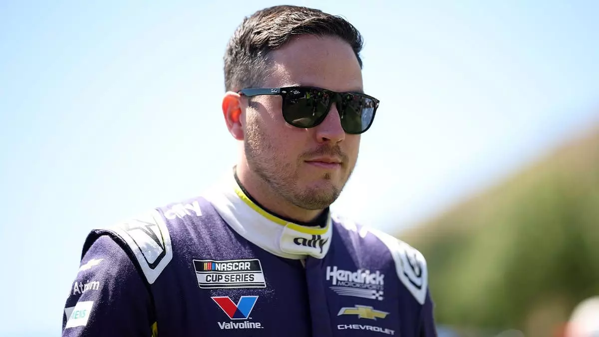 Гонщик NASCAR Алекс Боуман объявил о планах завершить карьеру в основном составе после 2027 года.