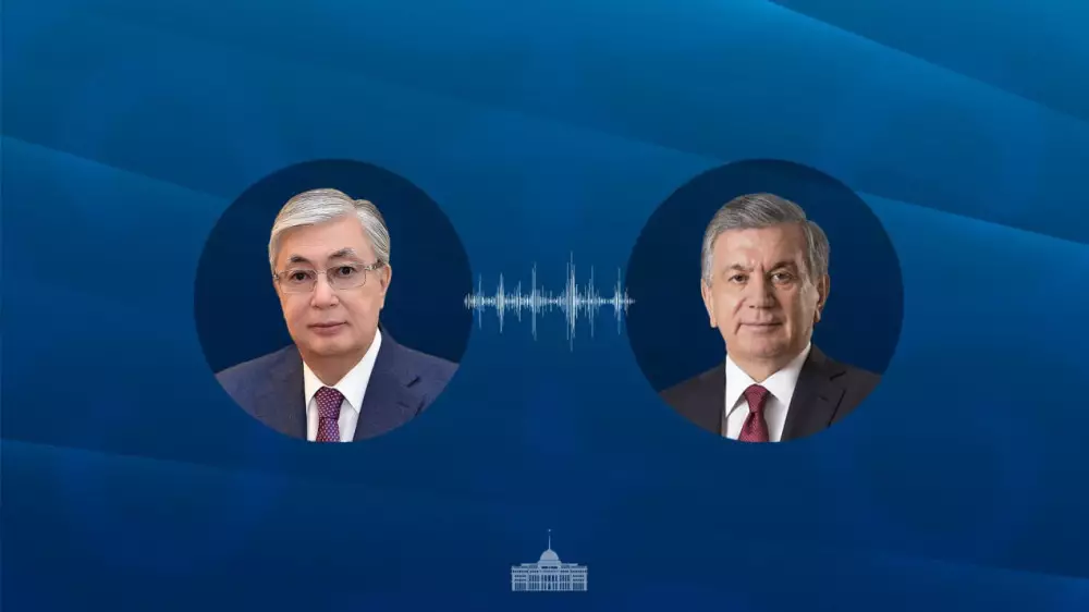 Тоқаев пен Мирзиёев ынтымақтастықты және алдағы кездесулерді талқылады