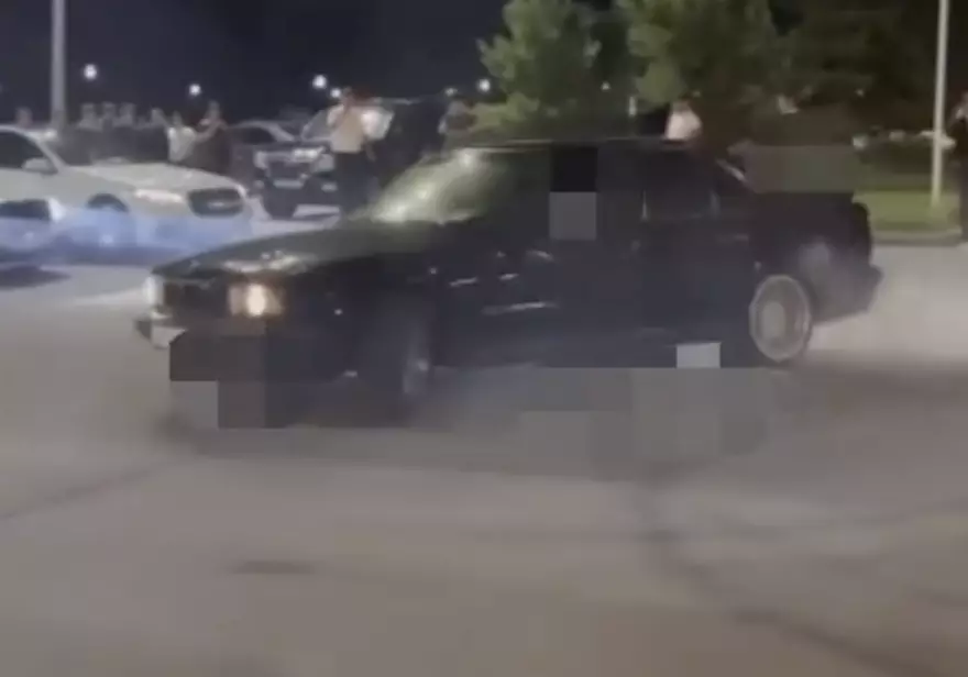 “Досымен бәстесіп, көлік жүргізу шеберлігін дәлелдемек болған“. Тараз тұрғыны 10 тәулікке қамауға алынды