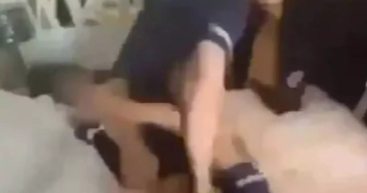  Видео драки футболистов Англии вызвало резонанс в соцсетях 