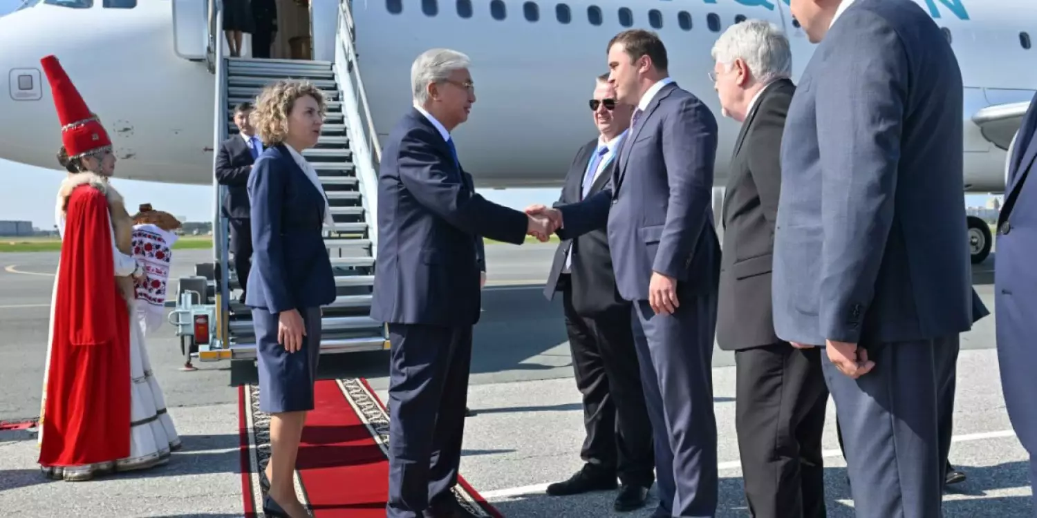 Тоқаев Қазақстан мен Ресейдің өңіраралық форумы үшін Омбыға барды