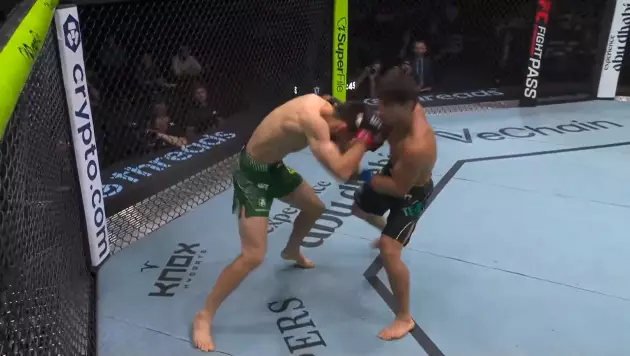 Ярким нокаутом завершилось возвращение узбекистанца в UFC после дисквалификации