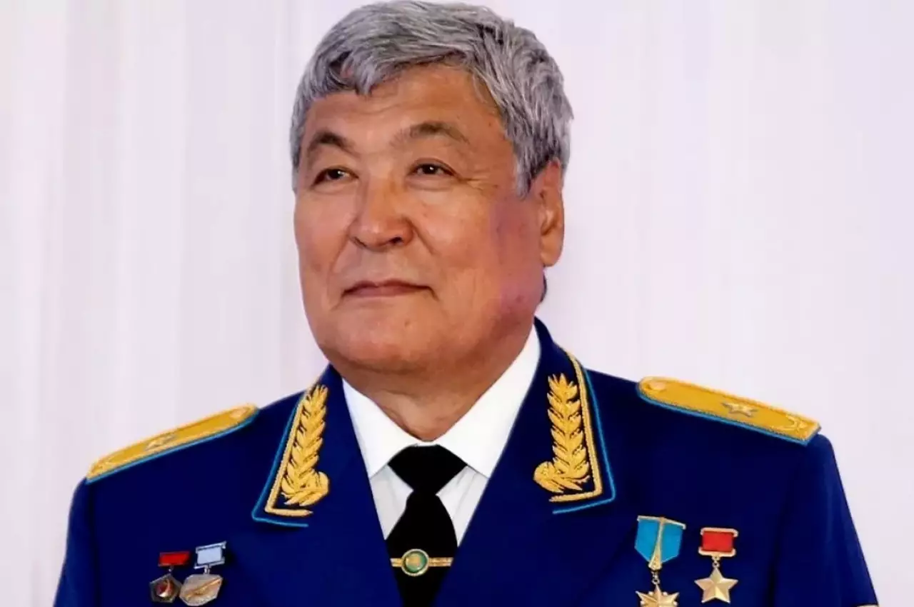 Ғарышты бағындырған аңыз: Тұңғыш қазақ ғарышкері Тоқтар Әубәкіров 80 жаста