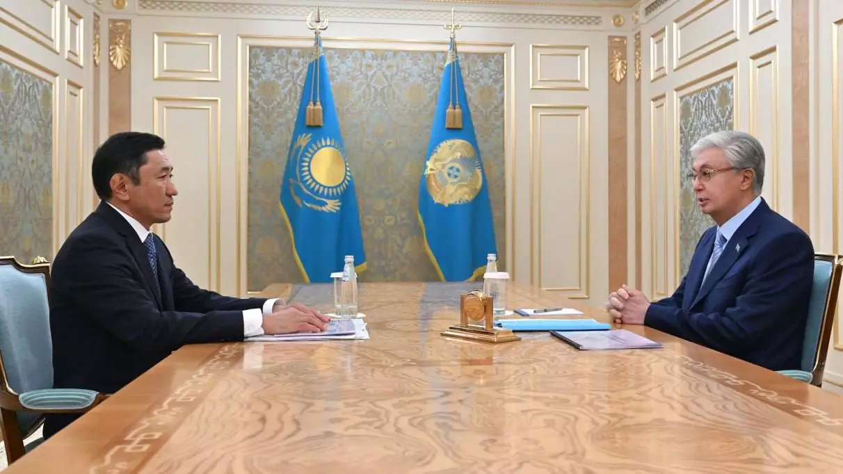 Тоқаев Атырау облысының әкімін қабылдап, аймақты дамытудың басты міндеттерін жүктеді