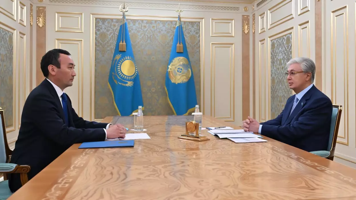 «Алдағы кезеңге арналған жоспарлар жөнінде баяндалды»: Президент Ұлытау облысының әкімін қабылдады