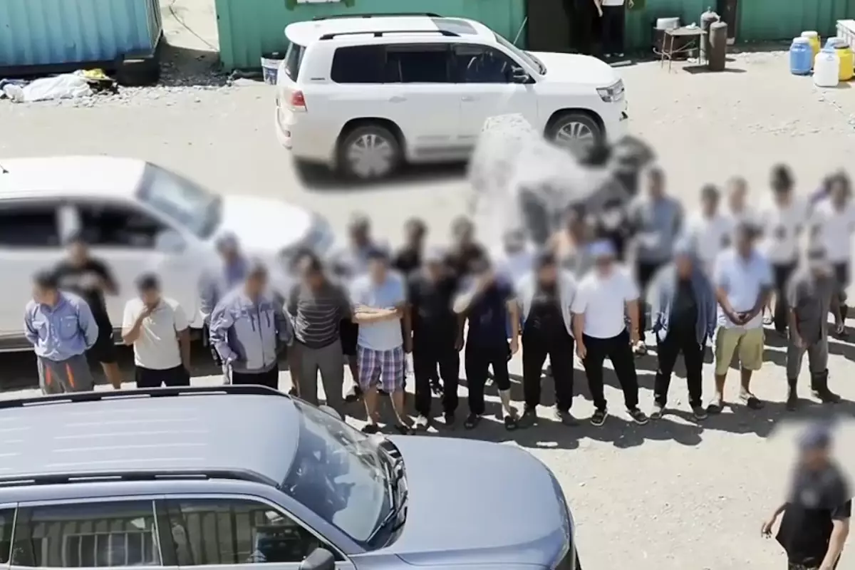 Граждане Китая работали на нелегальном золотом прииске в Казахстане