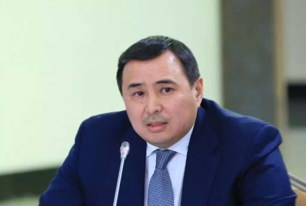 Бес жылға сотталған Абылай Мырзахметов бостандыққа шықты