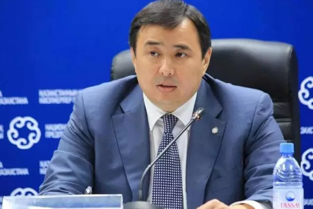 "Атамекен" экс-басшысы мерзімінен бұрын бостандыққа шықты