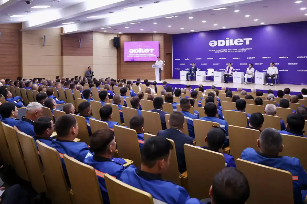 «Әділет» партиясының республикалық штабы Атыраудағы үгіт жұмысын өндіріс орындарындағы кездесулерден бастады