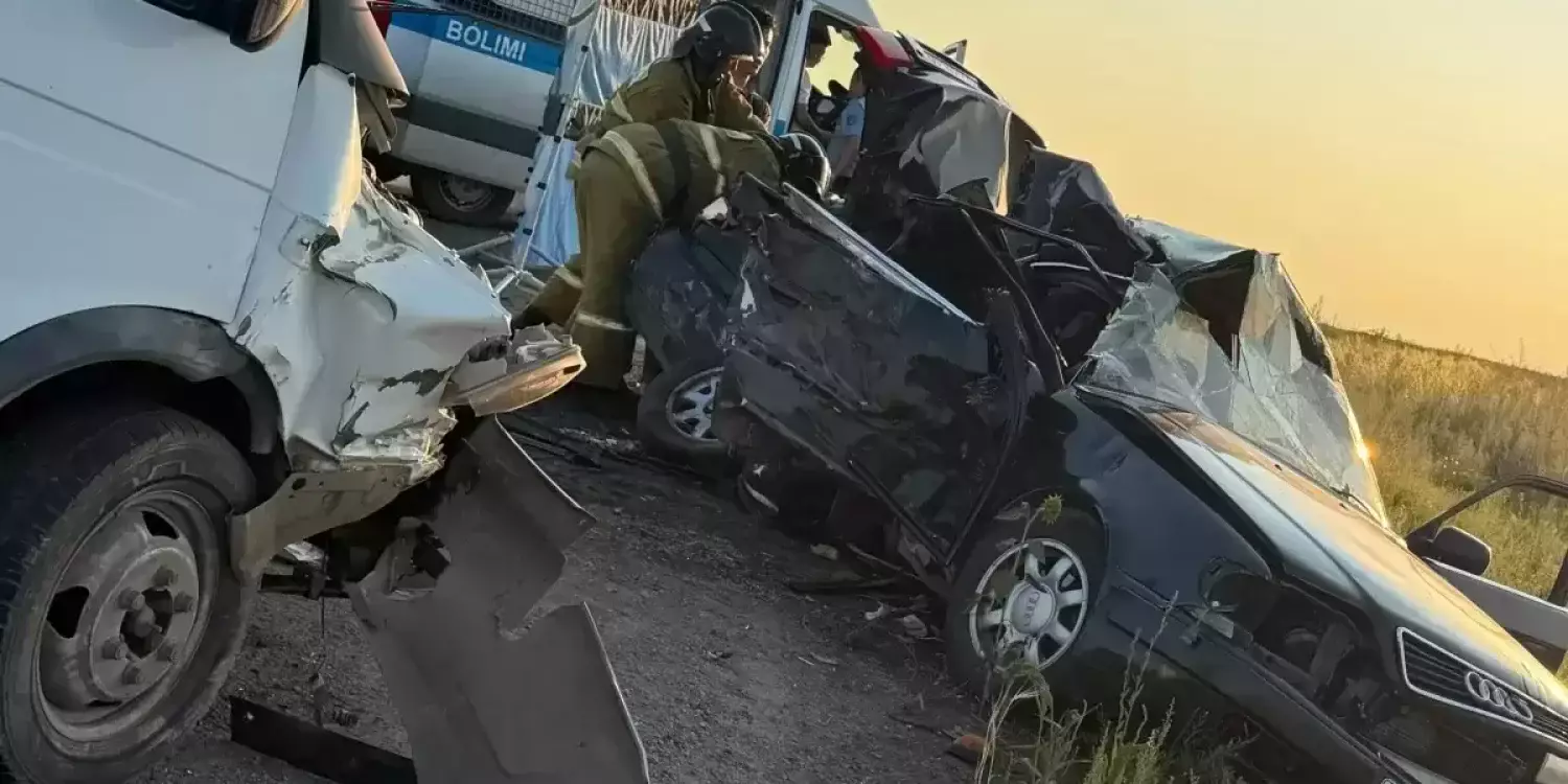 Ақтөбе облысында жол апатынан бірнеше адам көз жұмды