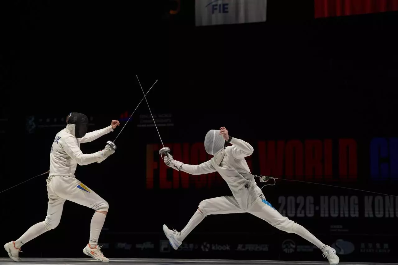 Историческое золото: Казахстан впервые выиграл чемпионат мира по фехтованию