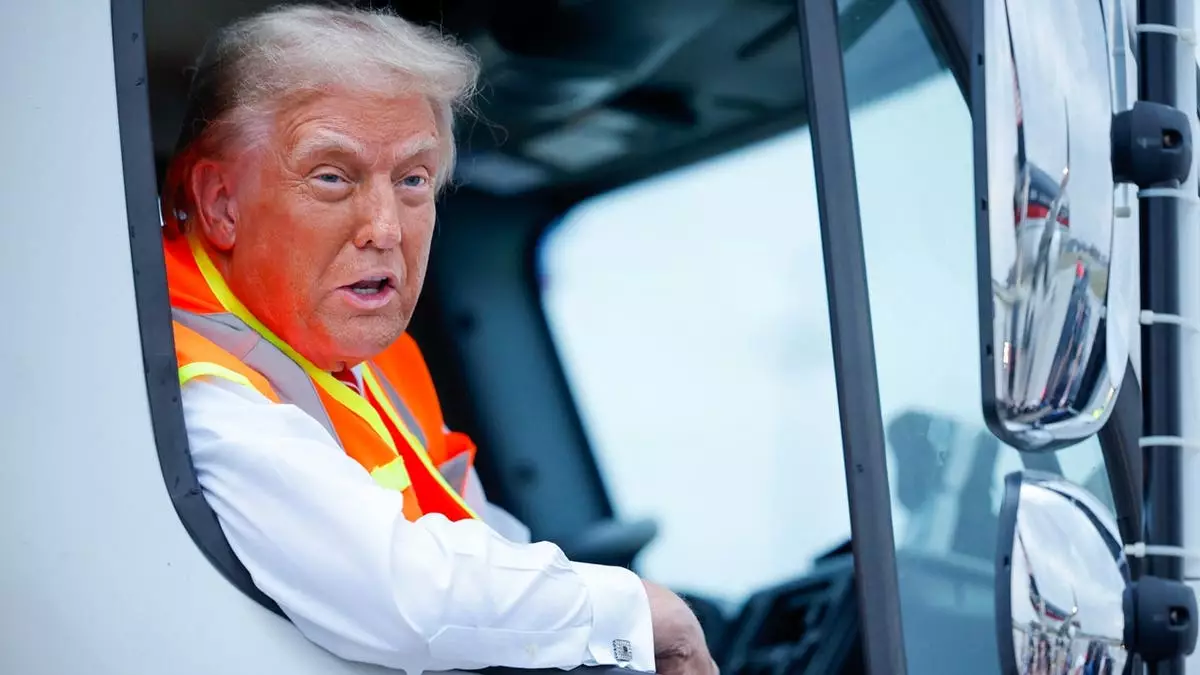 Трамп привлекает ветеранов для решения проблемы нелегальных мигрантов-дальнобойщиков, захлестнувшей дороги США.