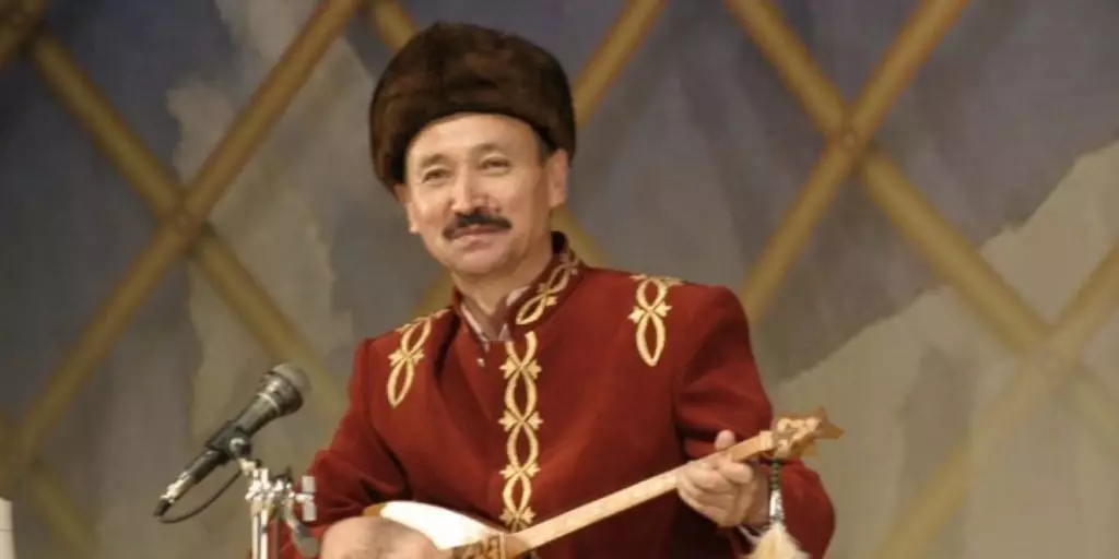 Айтыскер ақын Айтақын Бұлғақов ауыр дертке шалдыққанын айтты