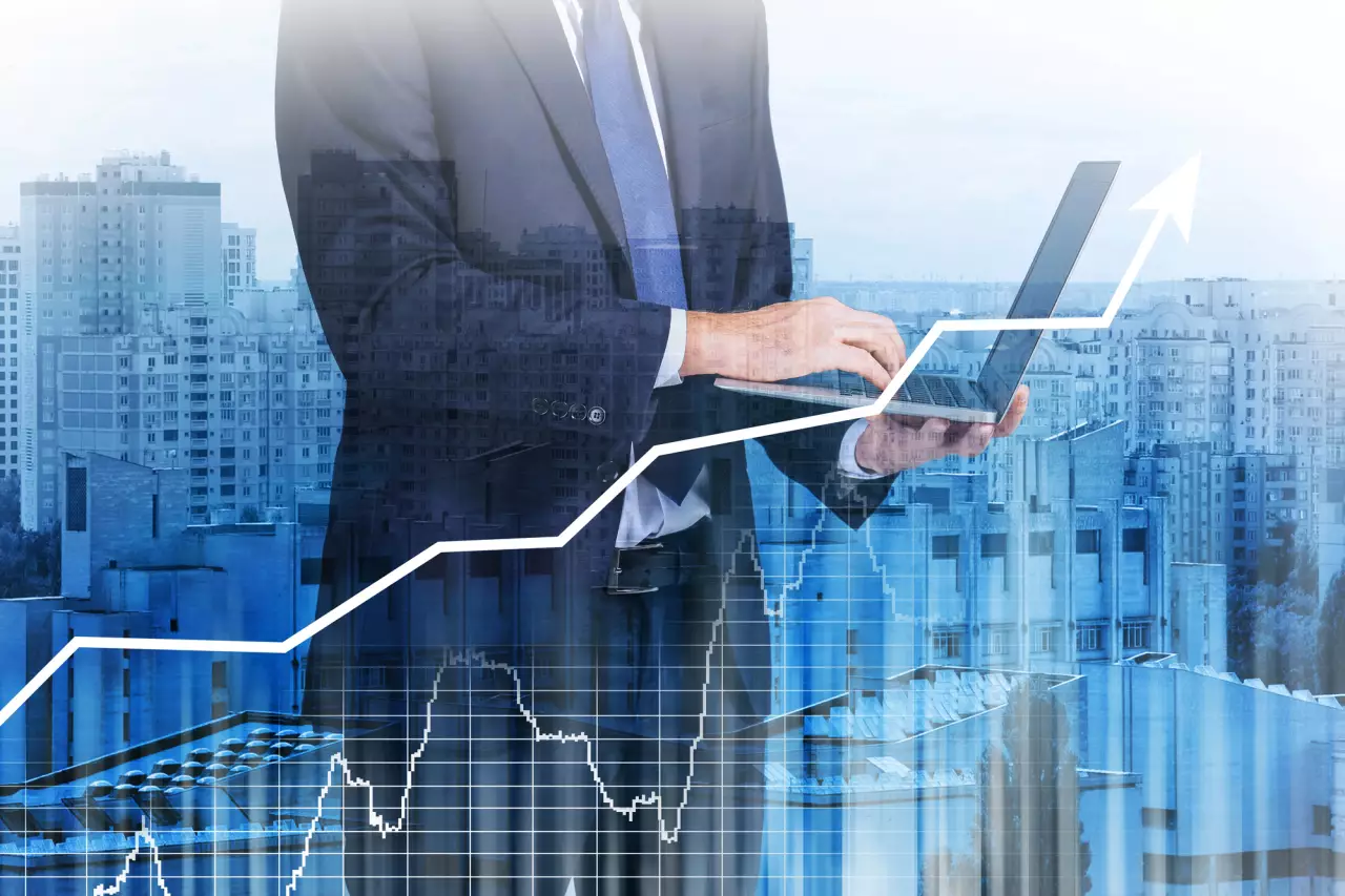 Объём торгов на KASE и AIX увеличился почти на 50%