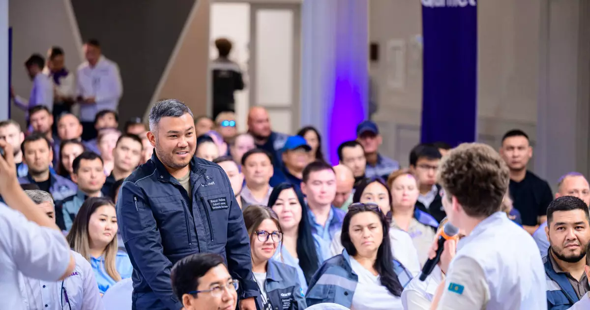  «Әділет» партиясының өкілдері «Qarmet» металлургтерінің ұсыныстарын тыңдады 