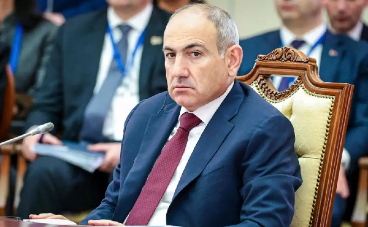 Никол Пашинян объявил дату отставки правительства Армении
