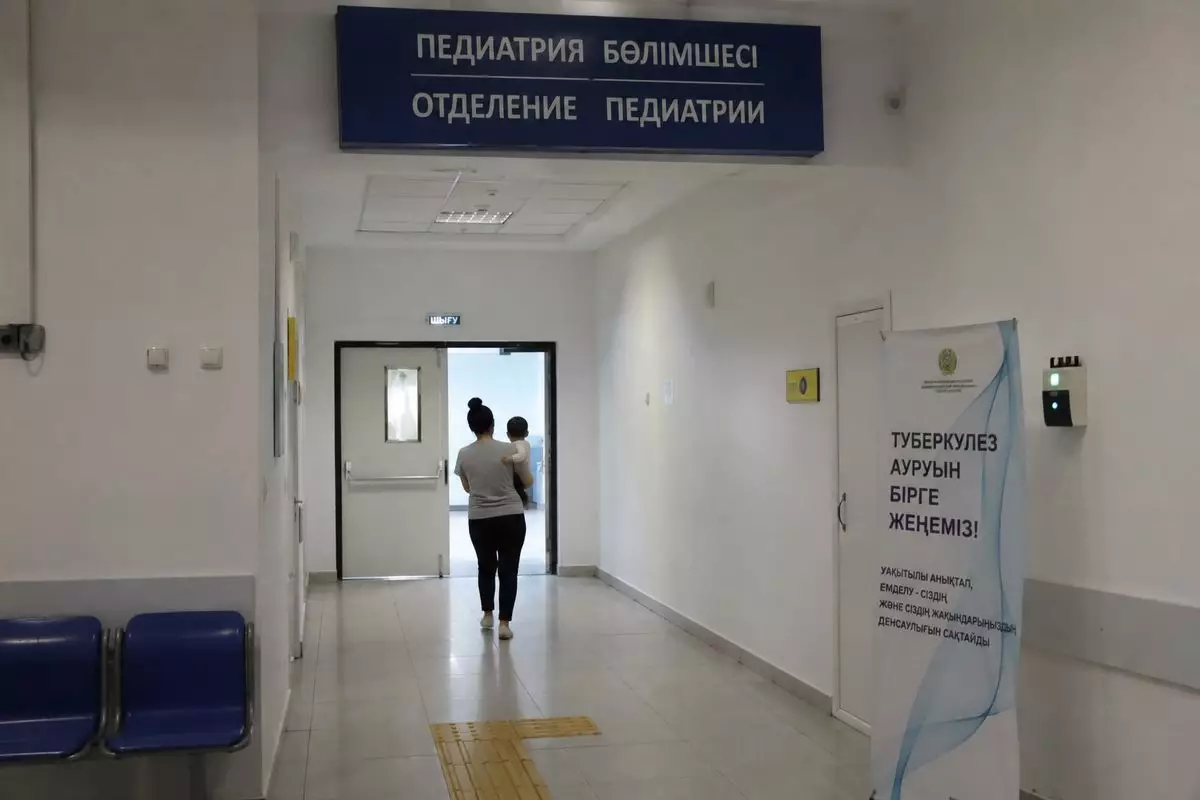 Полгода будут лечиться дети из-за медсестры с туберкулезом в Астане