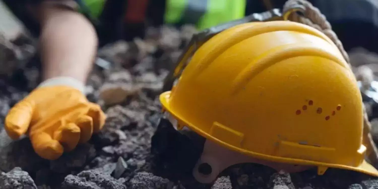Өскеменде қосымша табыс табамын деген жасөспірім қолынан айырылды