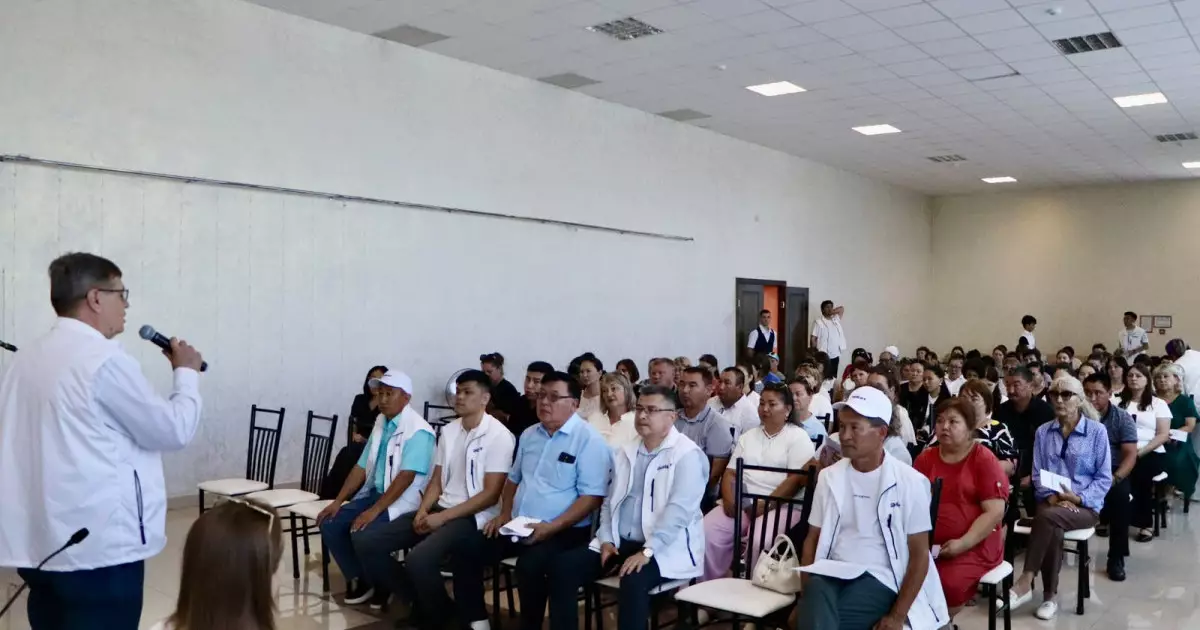  «Әділет» партиясының өкілдері Қостанай облысындағы ауыл тұрғындарының ұсыныс-пікірлерін тыңдады 