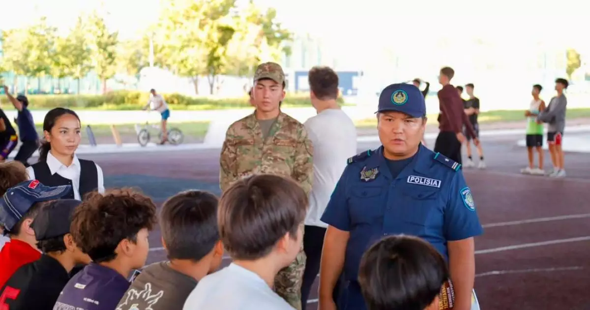  «Таза Қазақстан»: Астана саябақтарында тәртіп пен тазалықты сақтау бойынша түсіндіру жұмыстары өтті 