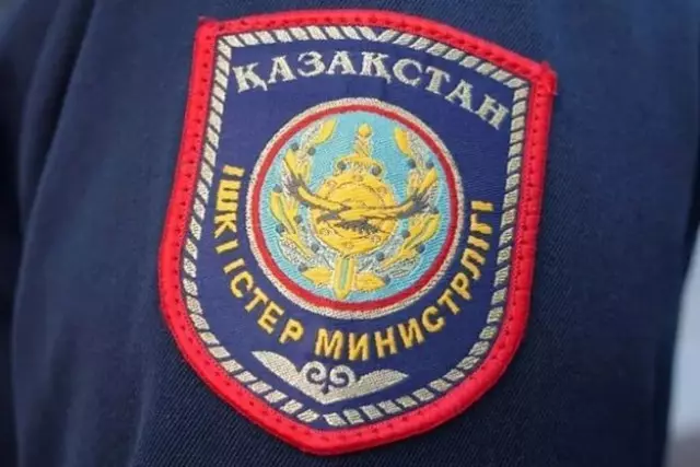 Мас ер адам Астана орталығында көліктен оқ атты