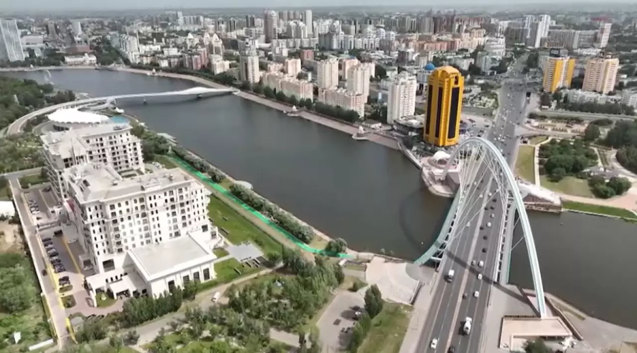Эксперты: обновление Конституции открывает новый этап развития Казахстана