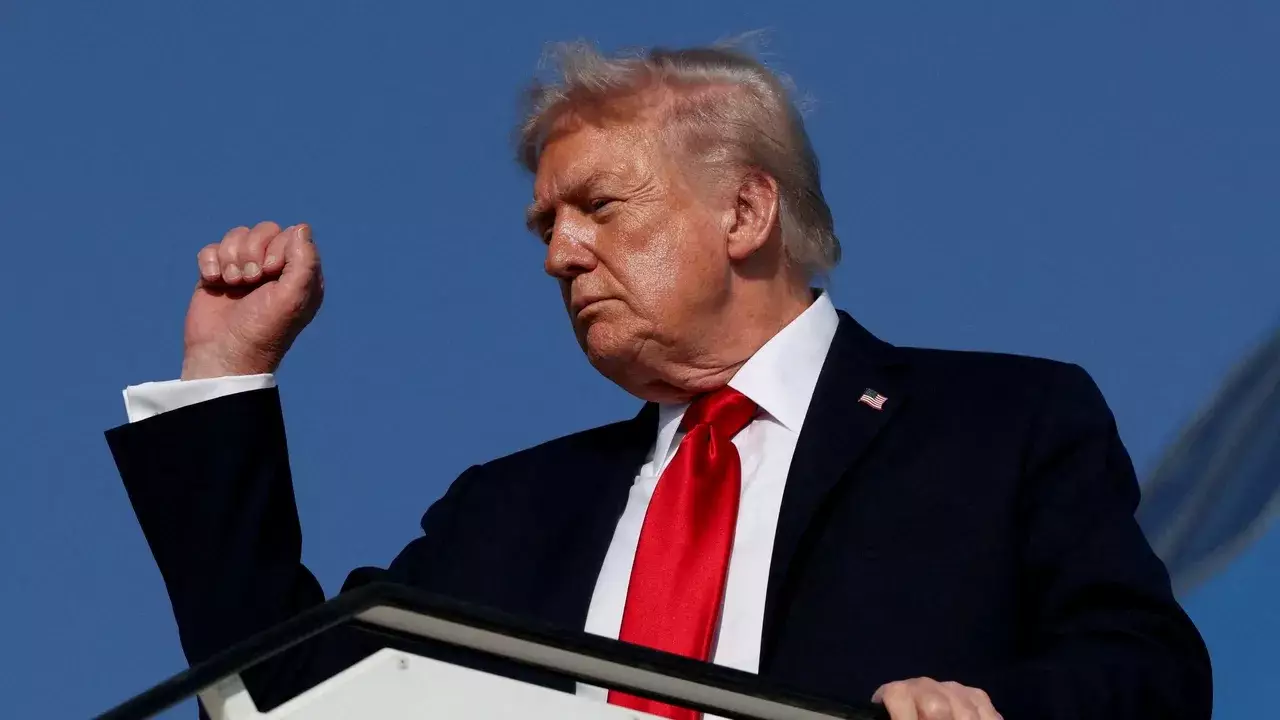 Трамп «Келесі президент мен болғым келеді» деп әзілдеп, өз еңбегінің жемісін "басқа президенттер көретінін" жеткізді