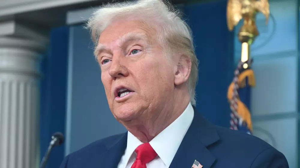 Трамп изобразил Венесуэлу 51-м штатом США и вновь обратился к Гренландии