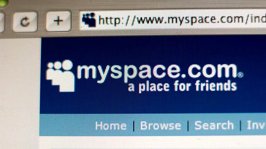 Владельцы Myspace готовят возрождение некогда популярной соцсети, объявив о планах по возвращению платформы.
