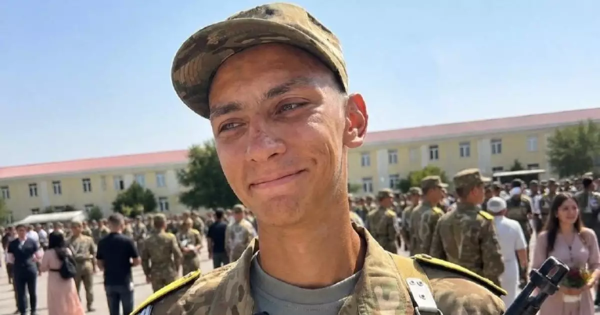  Жаңаөзендік сарбаздың ант қабылдау рәсіміндегі видеосы көптің жүрегін елжіретті (ВИДЕО) 