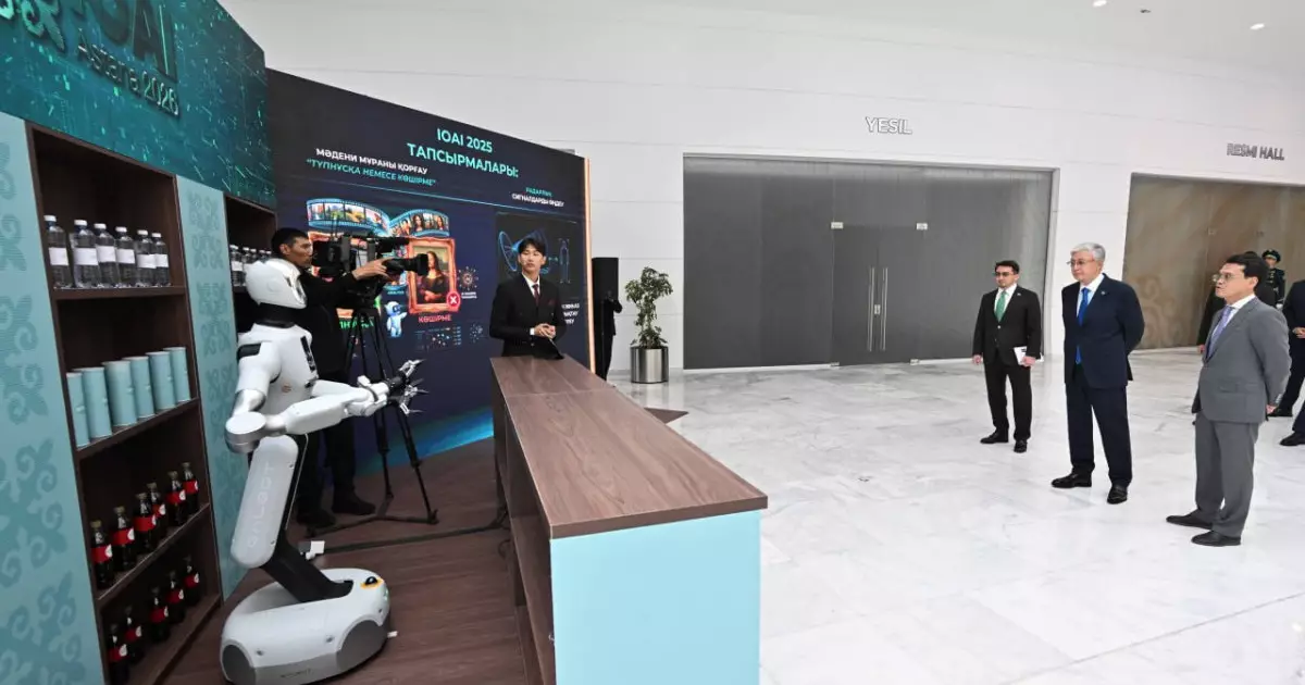  Мемлекет басшысы автономды роботтың мүмкіндіктерімен танысты 