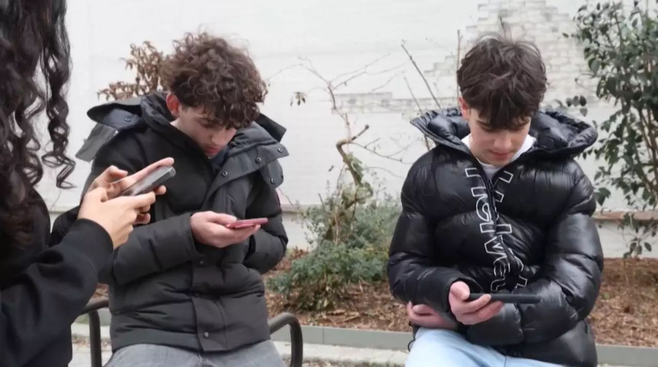 TikTok урегулировал иски подростков