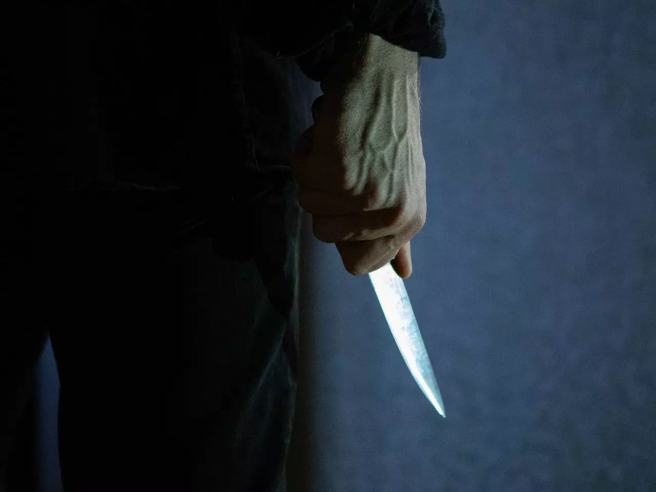 В ВКО мужчина напал на бывшую жену и отрезал ей ухо