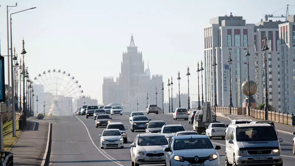 Часть автомобилей в Казахстане придется зарегистрировать заново - кого это касается