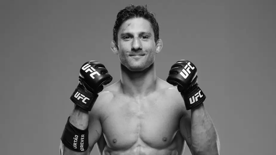 Умер боец UFC Аллан Насименто. Он должен был драться с Асу Алмабаевым