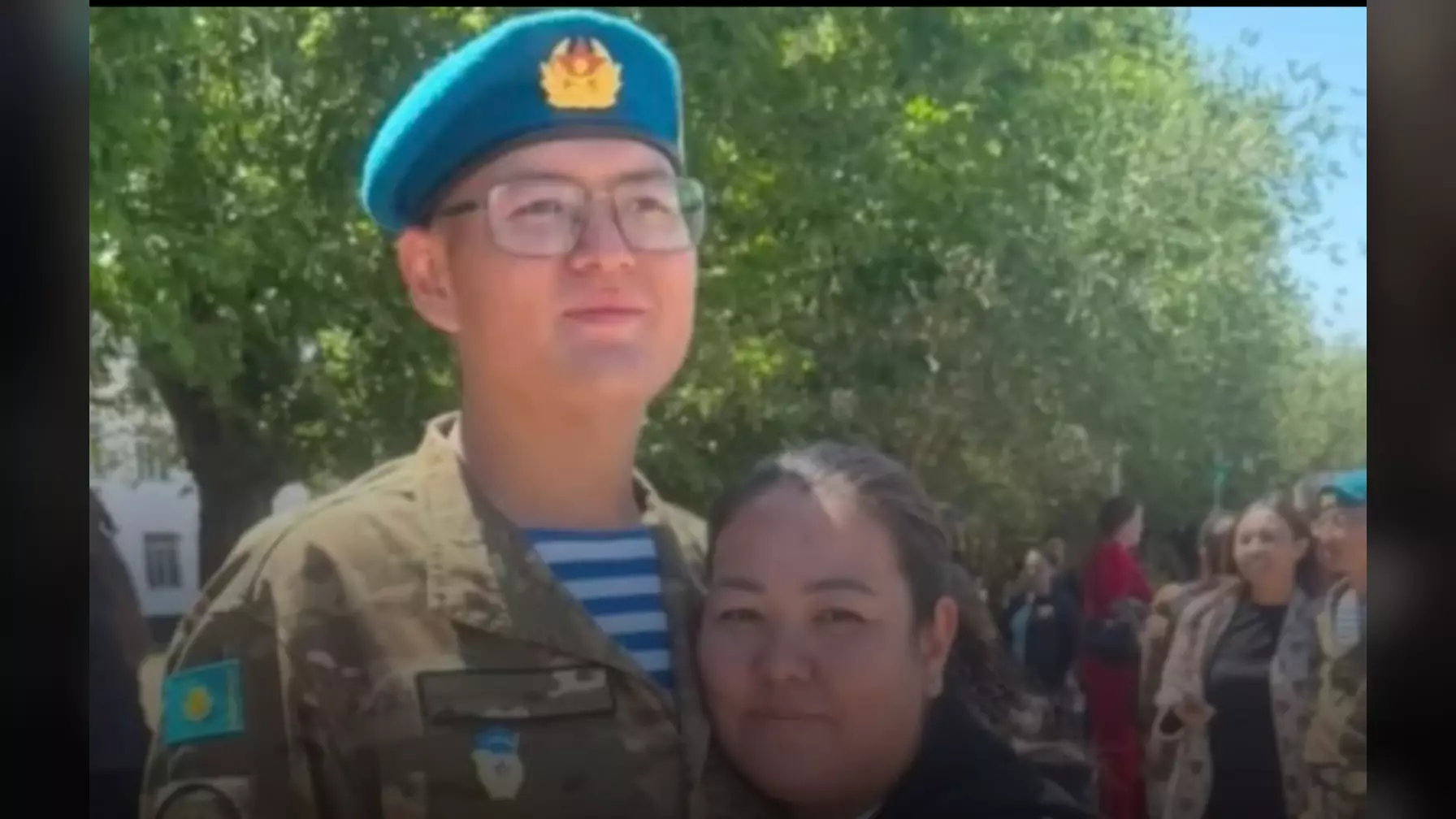 «Көп қан кеткен…»: Әскерде ауыр жараланған сарбаздың жақындары дабыл қақты