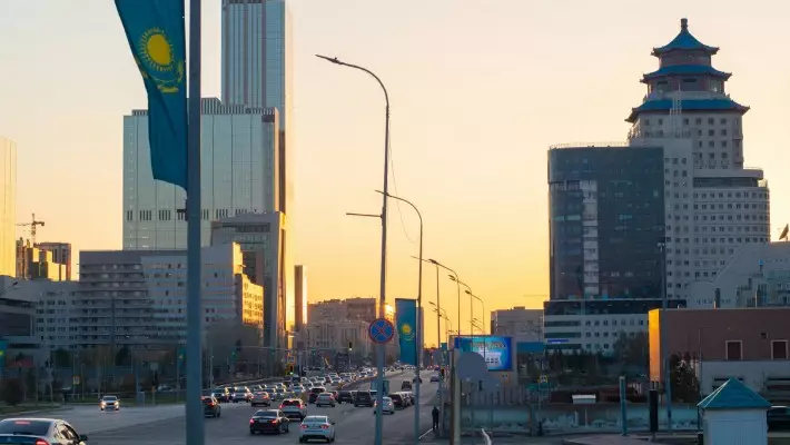 В Казахстане хотят ввести платное разрешение на въезд для иностранцев