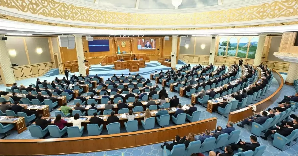 Құрылтайда тұрақты комитеттердің жаңа құрамы бекітілді