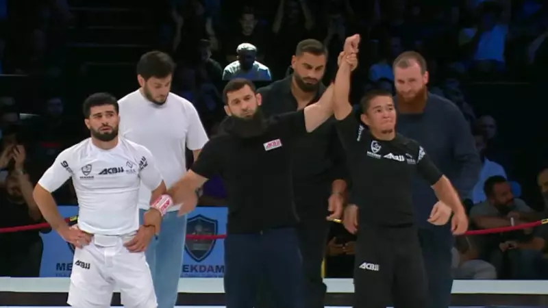 Асу Алмабаев стал чемпионом турнира ACBJJ 22 в Стамбуле