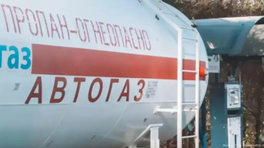 В Жанаозене взорвался автомобиль с ГБО - МЧС напомнило о правилах безопасности для водителей