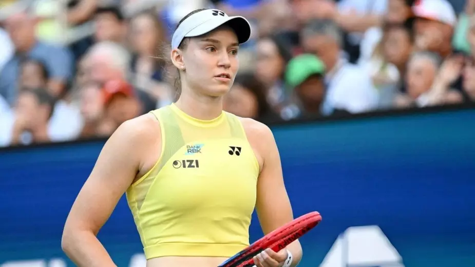 Рыбакина победила Осаку на US Open. Казахстанке осталась одна победа до №1 в мире (ВИДЕО)