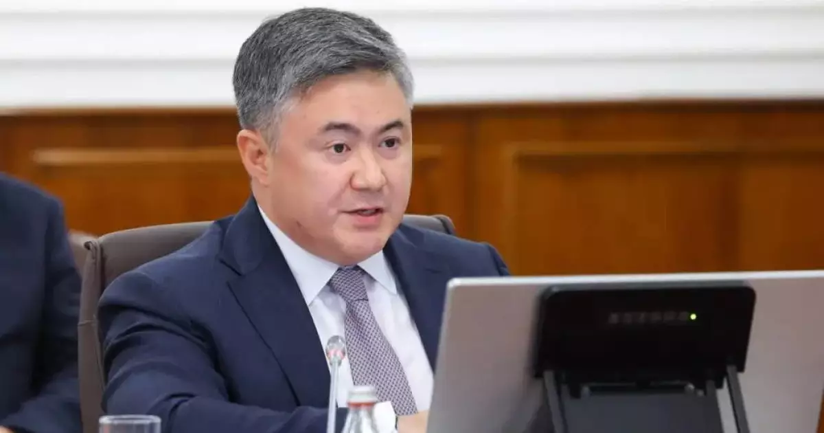  Те, кто покупал по 550, в глубоком минусе - глава Нацбанка 
