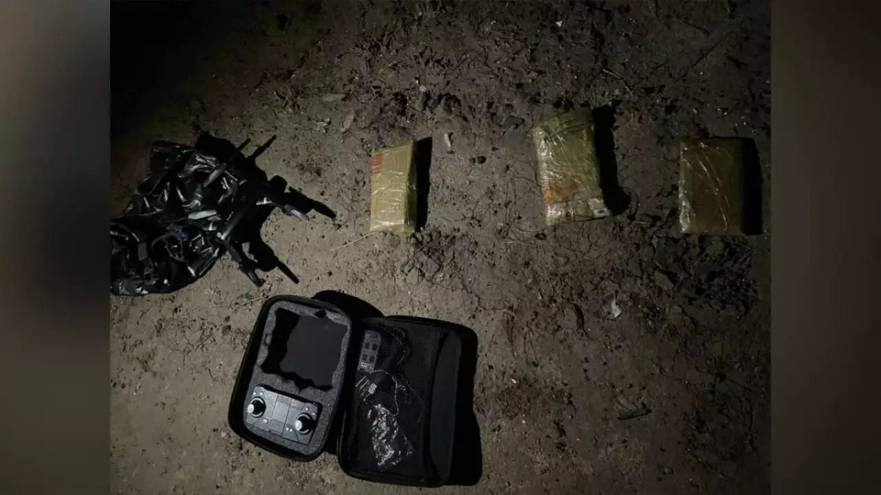 Три телефона пытались доставить в колонию с помощью дрона в Атырау