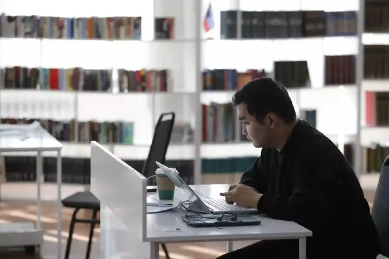 Колледжам Казахстана не хватает более 2 тысяч преподавателей